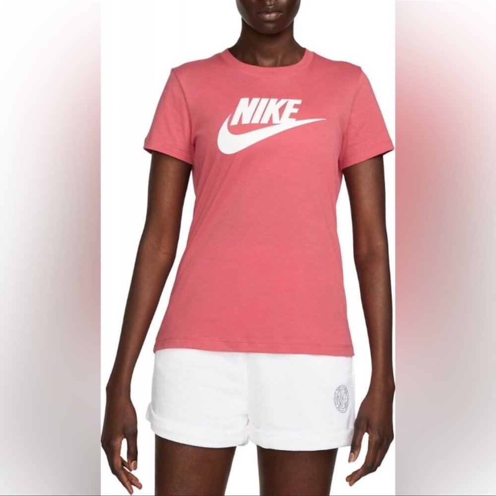 Nike - Picture 2 of 2
